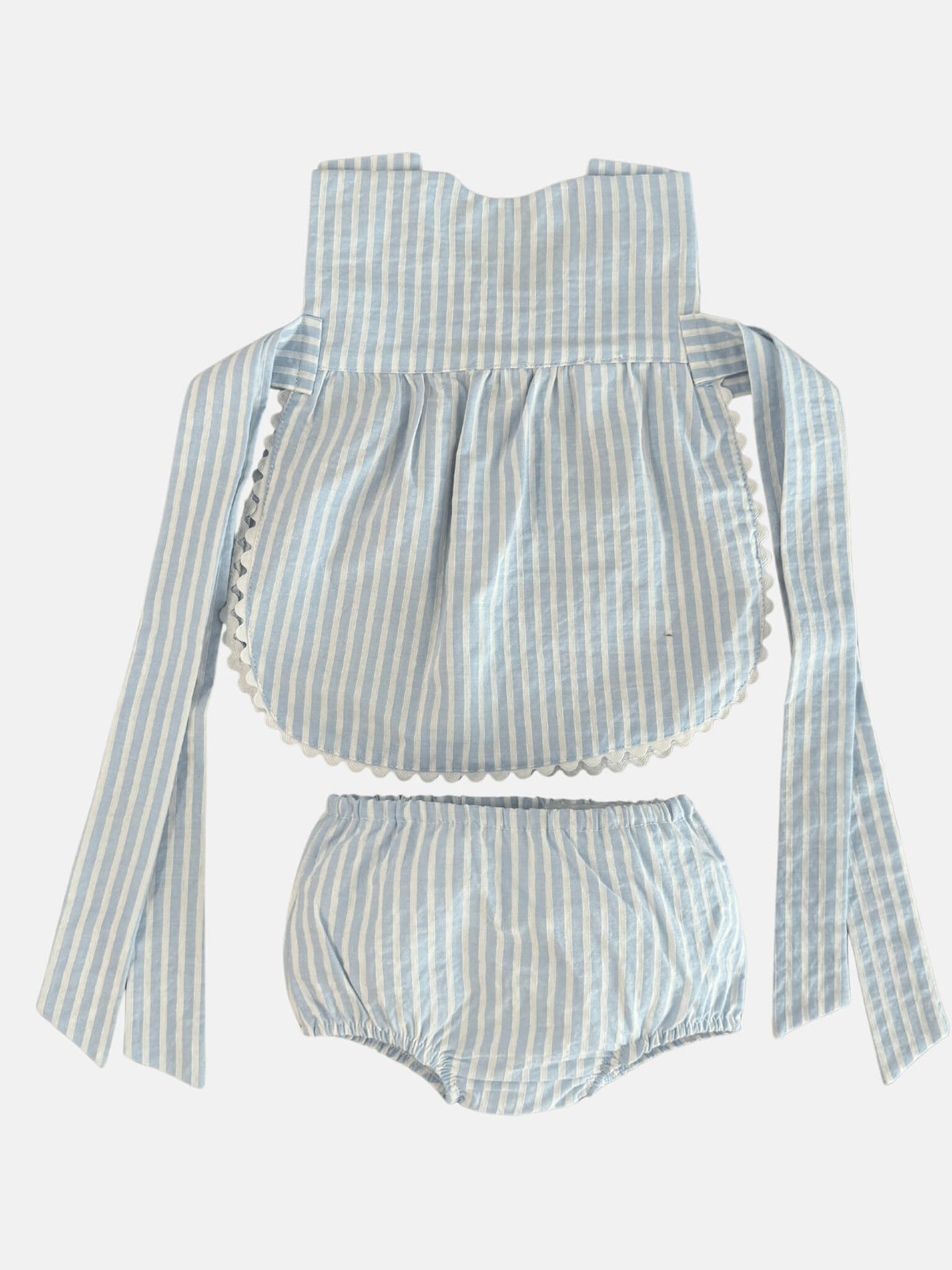 Set Madrid in Classic Blue Stripes